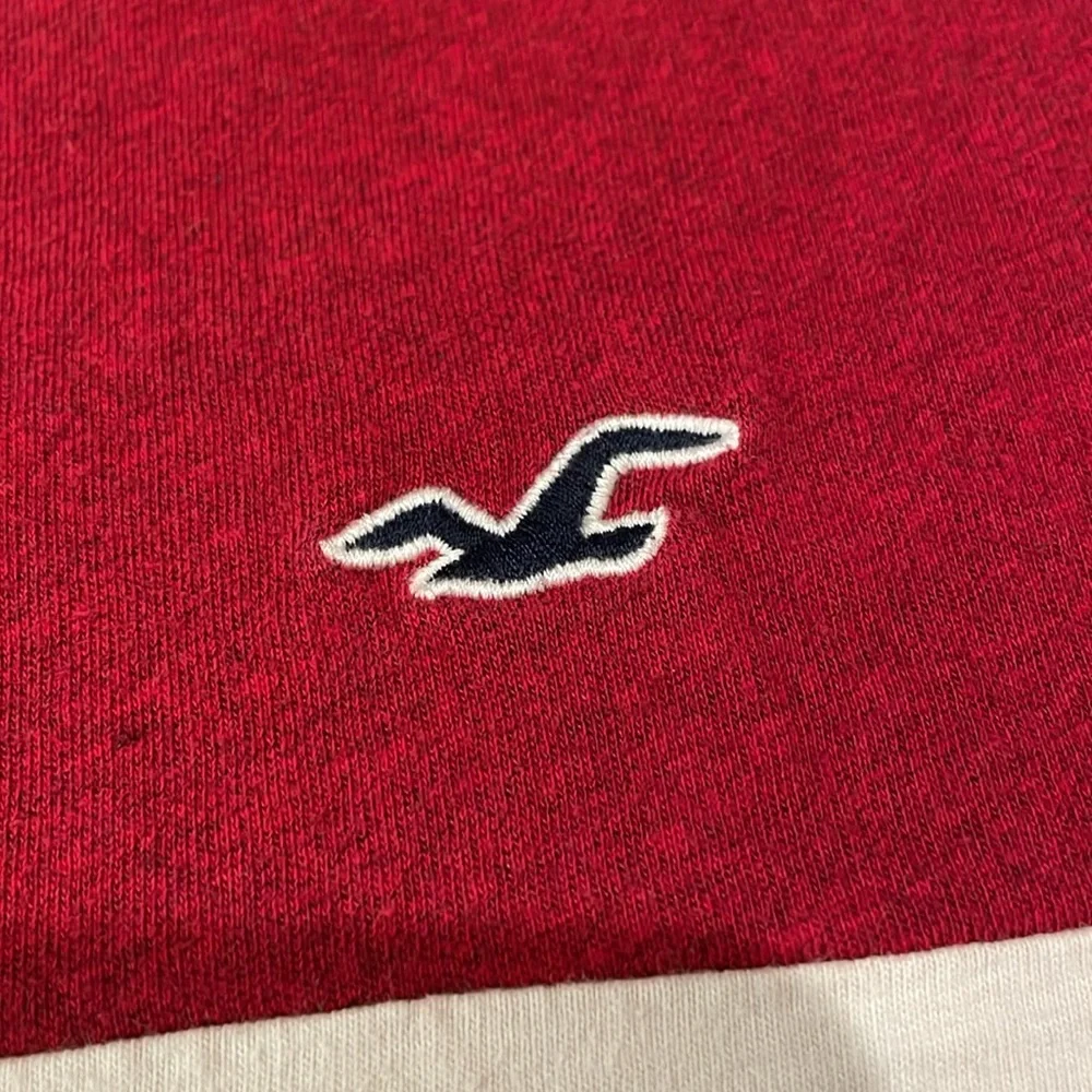 NWOT Hollister Must-Have Collection Red white blue tee - Picture 3 of 4